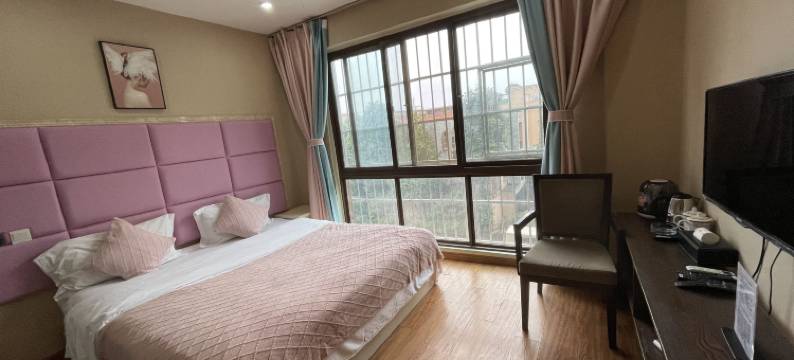 成都期会.清吧主题客栈(四川艺术职业学院金星地铁站店)图片