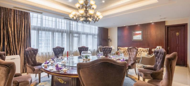 阆中云玺大酒店(中央天街市政府店)图片