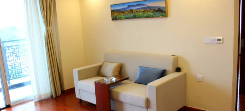 圣天地旅居酒店(黄山高铁北站店)图片