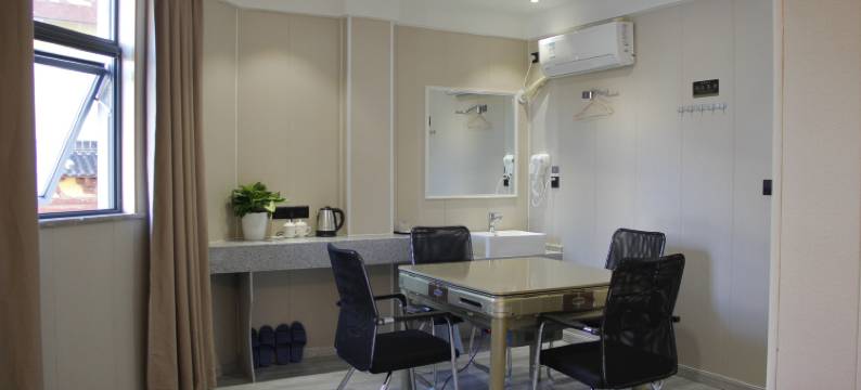 AA连锁酒店(衢州国金中心水亭门店)图片