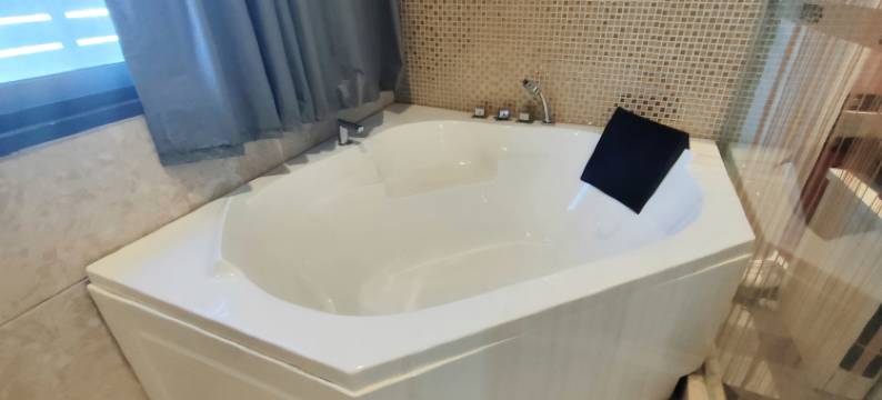 雷克泰酒店(合肥火车站三里街地铁站店)图片