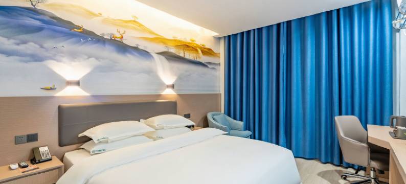 中怡精品酒店(潜山市雪湖里历史文化街区天柱山旅游客运站店)图片