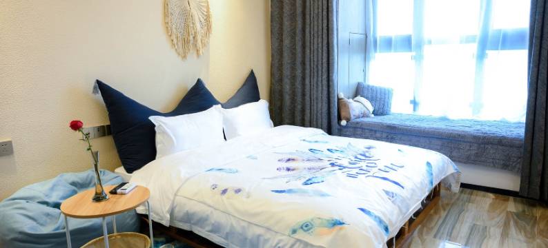 星鹿花宿·城市美宿(郑州博雅广场龙子湖地铁站店)图片