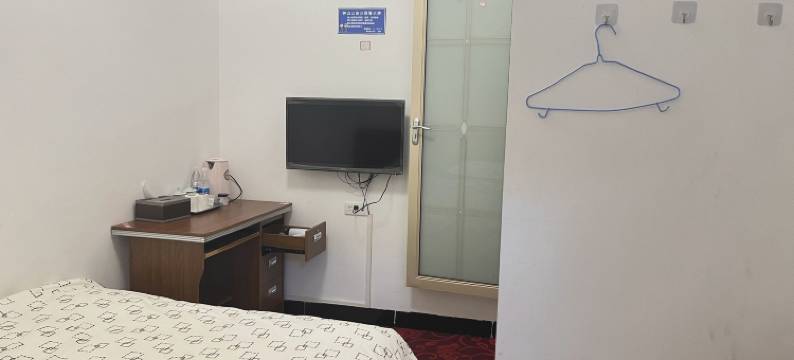 六盘水市钟山区昀扬酒店(凉都体育中心店)图片