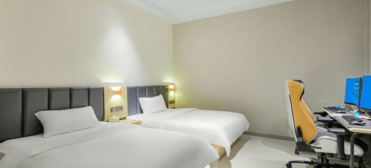 网鱼电竞酒店(南京龙华路地铁站店)图片