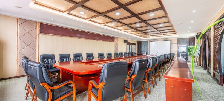 西乡庆华樱花山庄店图片