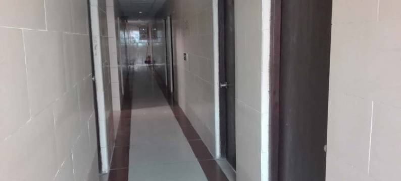 广州港龙住宿(龙归地铁站店)图片