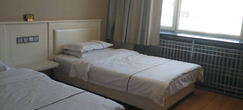 汇丰宾馆(宝丰长途汽车站店)图片