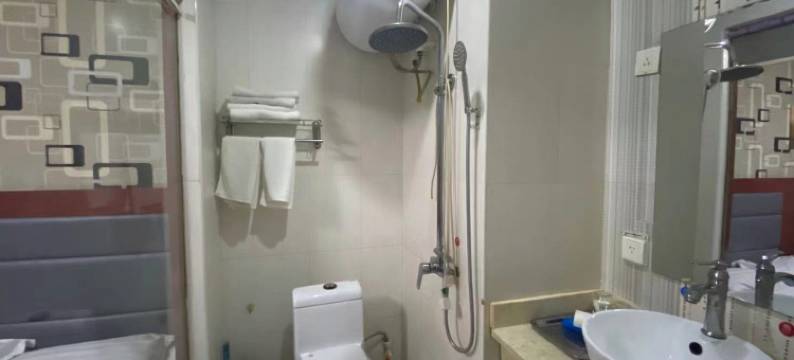 积石山春江花月假日酒店图片