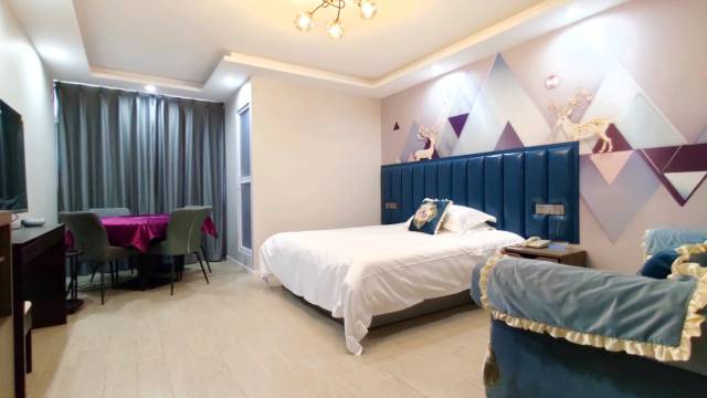 盛之奕宾馆(泰州大润发店)