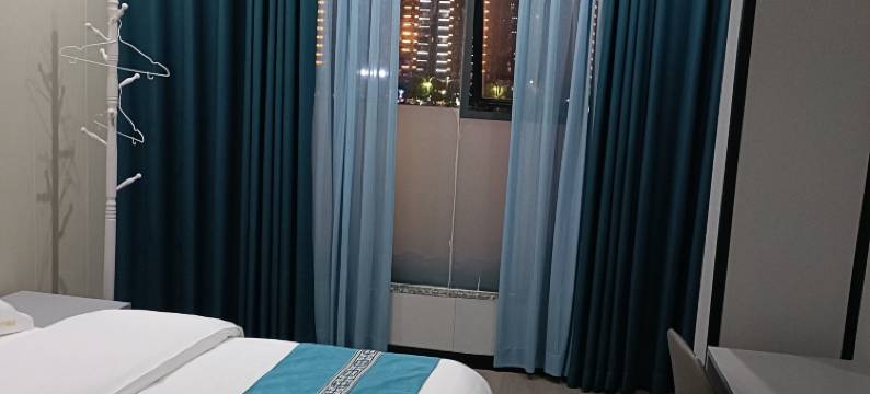 彭水金叶子主题花园酒店图片