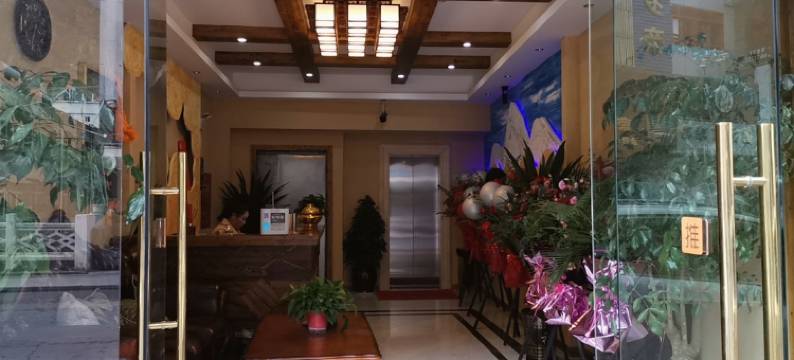 九龙斯勒仓酒店图片