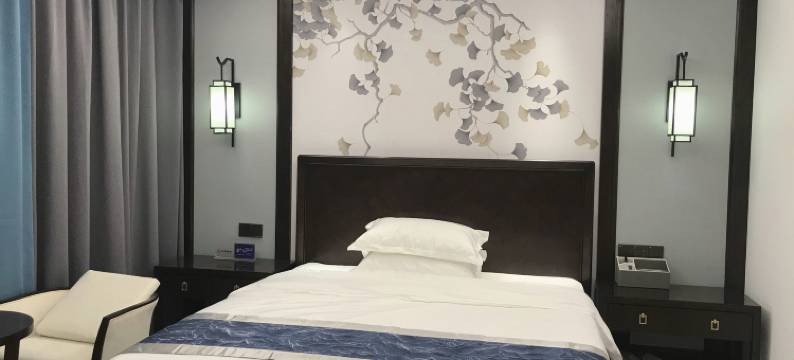 阅枫庭院民宿(象山海影城奔跑吧乐园店)图片