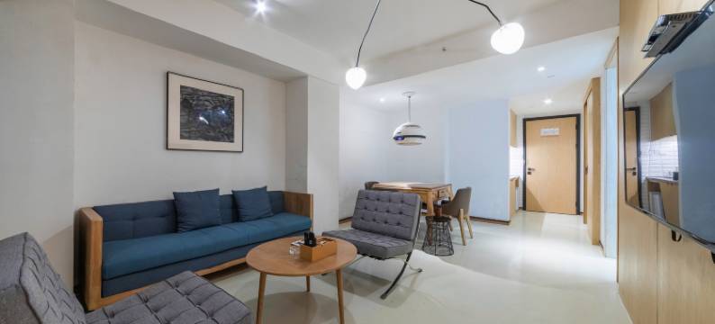 DADA桃都木马酒店(重庆杨家坪轻轨站店)图片