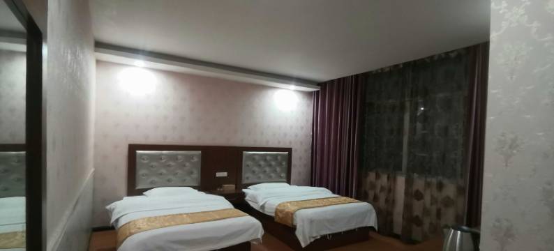 岑巩英杰纳商务酒店图片