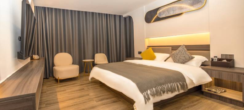 云季民宿(保山火车站店)图片