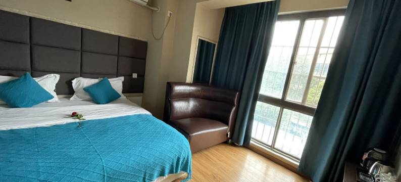 成都期会.清吧主题客栈(四川艺术职业学院金星地铁站店)图片