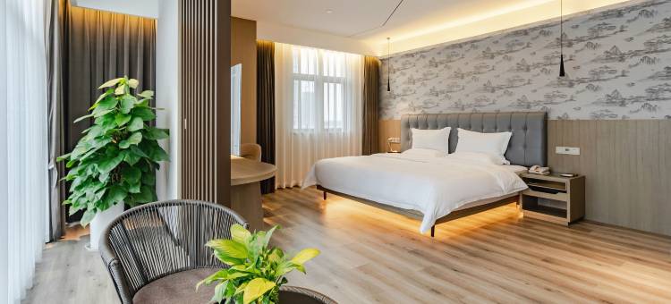 绵阳柏林山景酒店(园艺山东辰国际学校店)图片