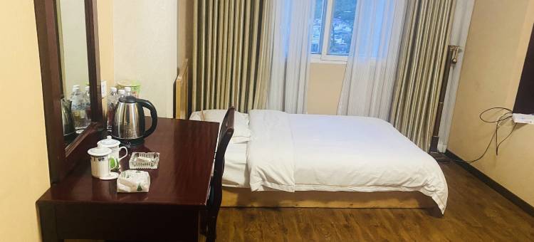 木里白玛商务酒店图片