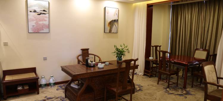 新郑优豪斯酒店(河南工程学院龙湖校区店)图片