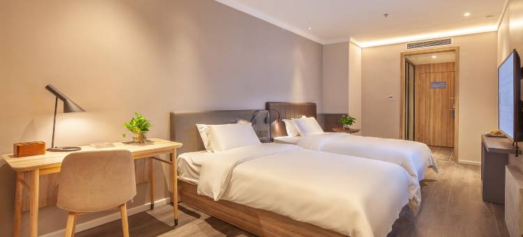 汉庭优佳酒店(青岛北站永平路地铁站店)图片