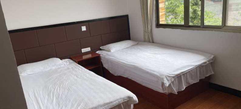 荥经欣欣休闲农庄图片