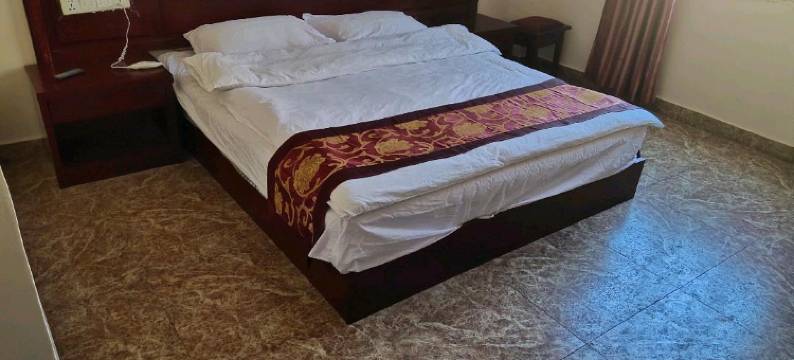 芒康云南宾馆图片