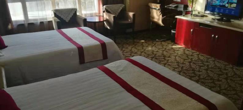 吉木萨尔庭州假日大酒店图片