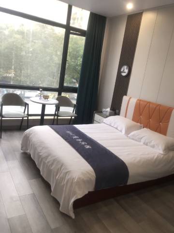 昆山6+1商务宾馆