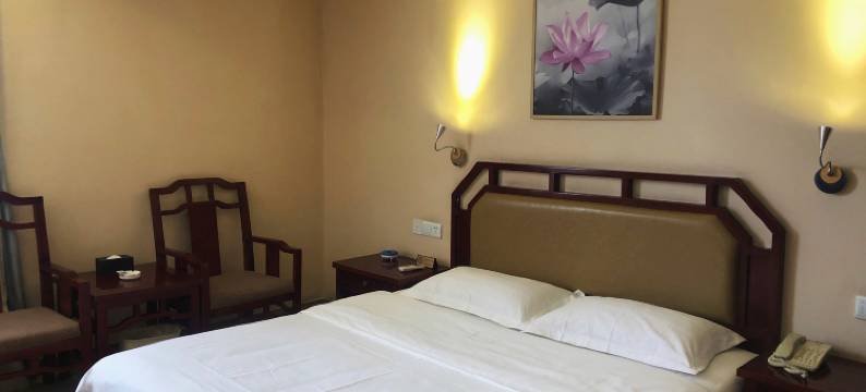 高原明珠大酒店商务楼(昆明晓东村地铁站店)图片