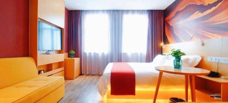 布丁精选酒店(苏州观前街察院场地铁站店)图片