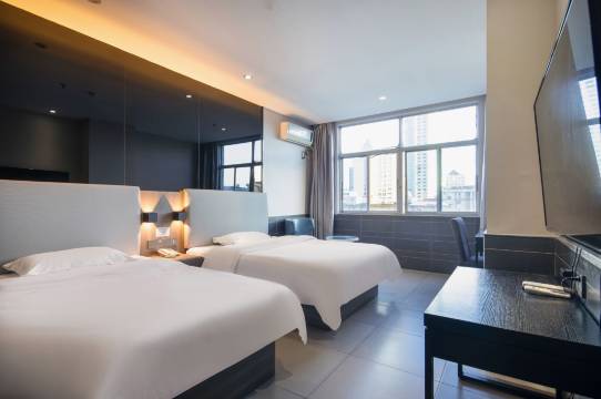 美沐酒店(南通电视塔濠河风景区店)