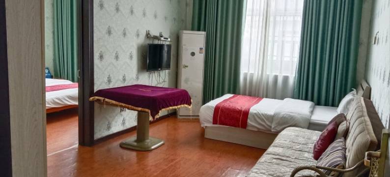 施秉盛鸿酒店图片