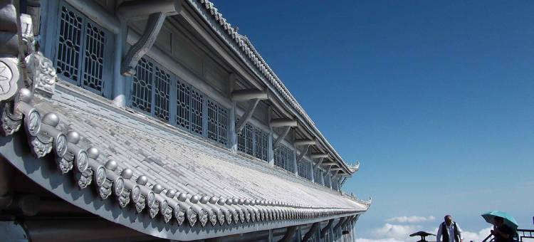 峨眉山金顶山庄图片