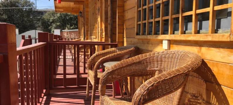 波密悠游道青年旅舍图片