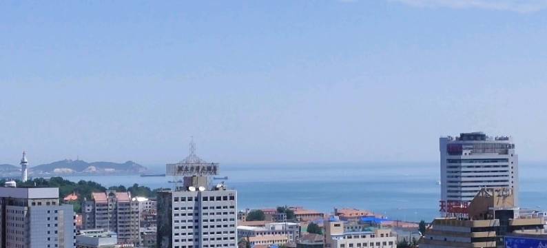 平行世界海景酒店(烟台南大街万达公寓店)图片