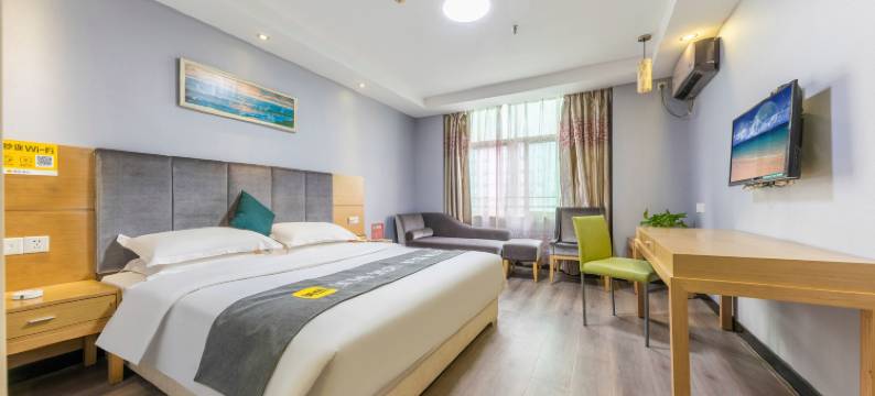 深圳佳泰精品酒店(平湖华南城地铁站店)图片