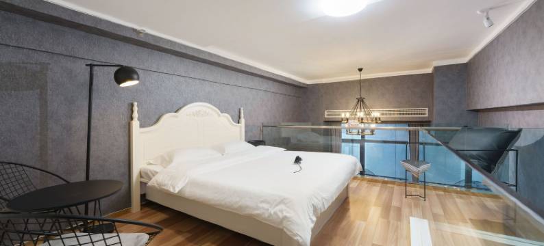 轻住·星海之夜民宿(大连星海广场店)图片