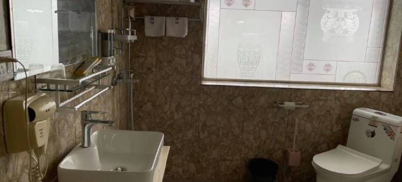 盛源华驿酒店(晋州307国道店)图片