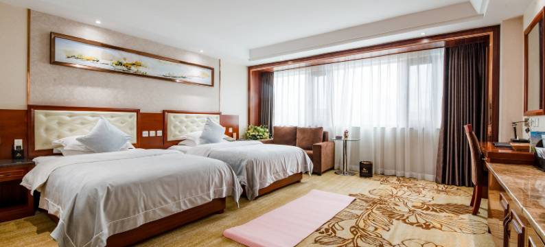 明都大酒店(昆明交三桥地铁站南屏步行街店)图片