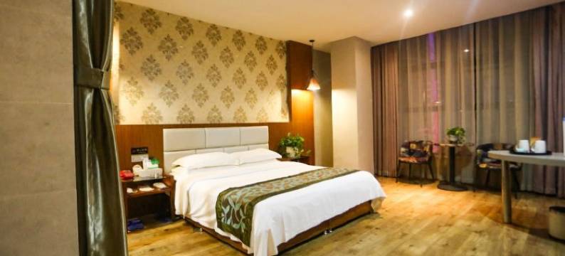 丹凤君临天下主题酒店图片