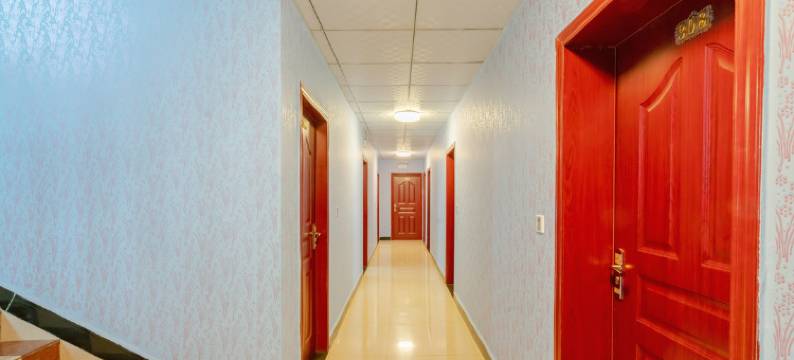 泸定海螺沟金开古镇宾馆图片