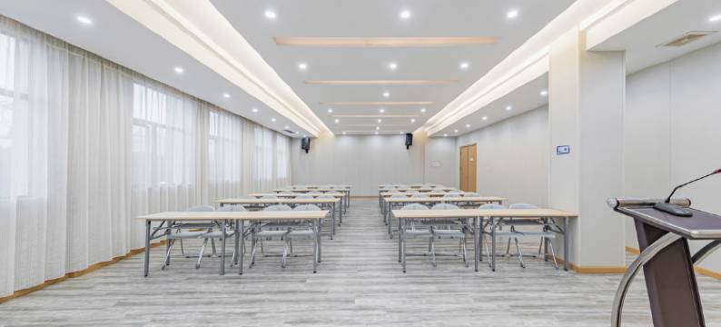 东方时尚酒店(当阳客运中心环城南路店)图片