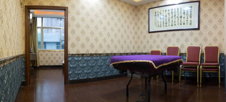 深圳龙腾达商务宾馆(深圳东站布吉地铁站店)图片
