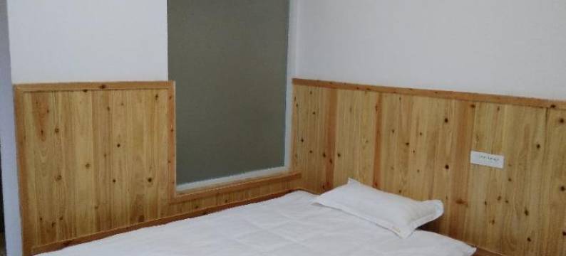 荥经县半山花雨农家乐图片