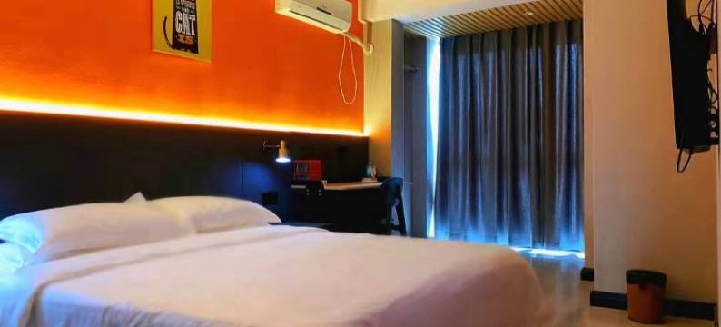 卡特创意酒店(长葛一峰城市广场店)图片