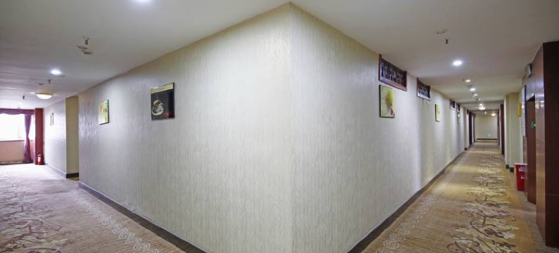 OYO泸州尚美酒店(西南商贸城店)图片