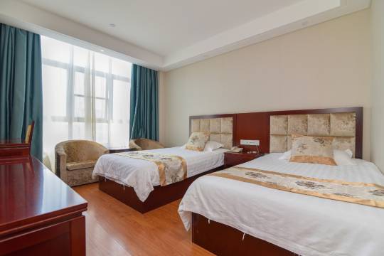 金寨皖润大酒店