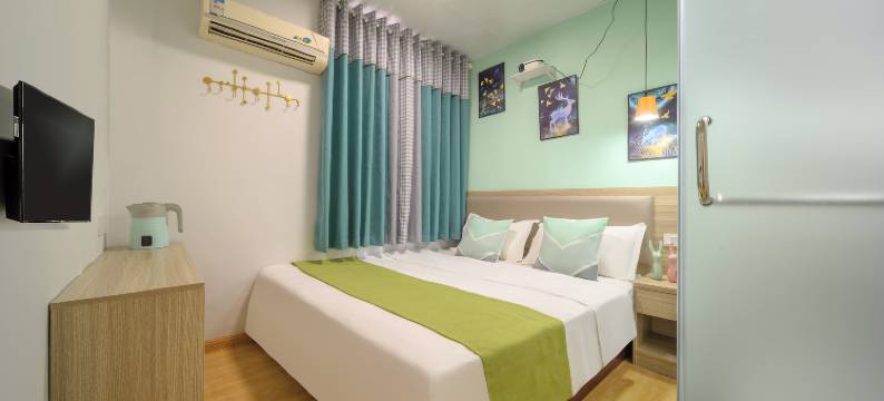 武汉黄汉假日宾馆(江汉路步行街店)图片