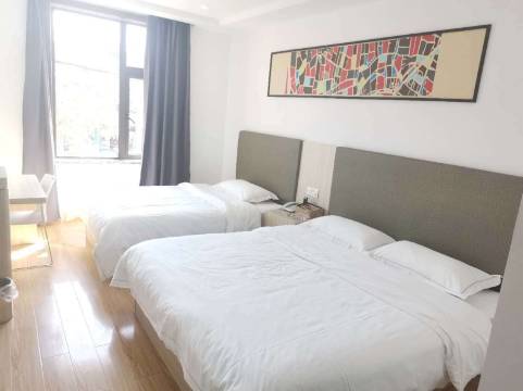 金晨宾馆(德清钟管汽车站店)